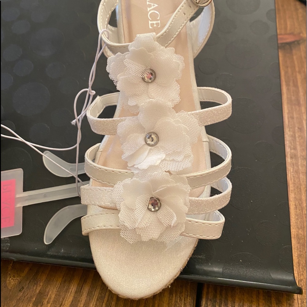Girls white floral sandals